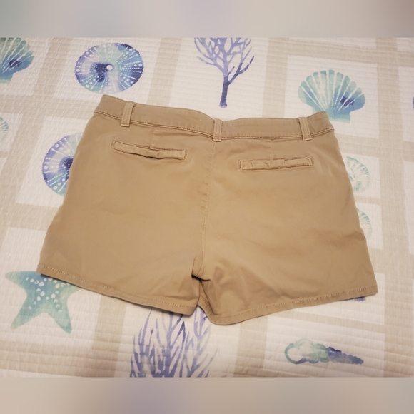 2 pairs of SO shorts size 11 tan and green - Picture 8 of 12